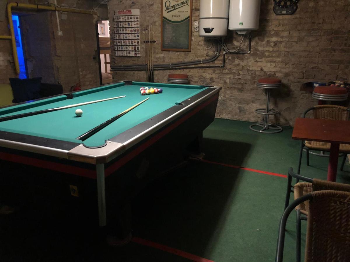 Whole Basement Former Pub2 For Stag Do, Men'S Cave 布达佩斯 外观 照片