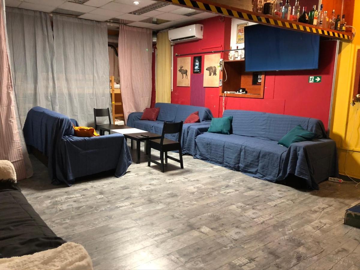 Whole Basement Former Pub2 For Stag Do, Men'S Cave 布达佩斯 外观 照片